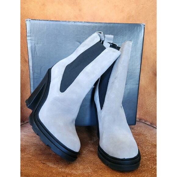 Marc Fisher LTD Women's ML Ramio Gray Pull On Leather Chelsea Boots size 7 NEW - Picture 1 of 9